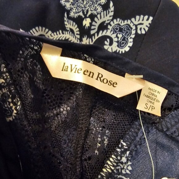 Blue and White La Vie En Rose Women's Paisley Print Lace Nightgown - Picture 3 of 9